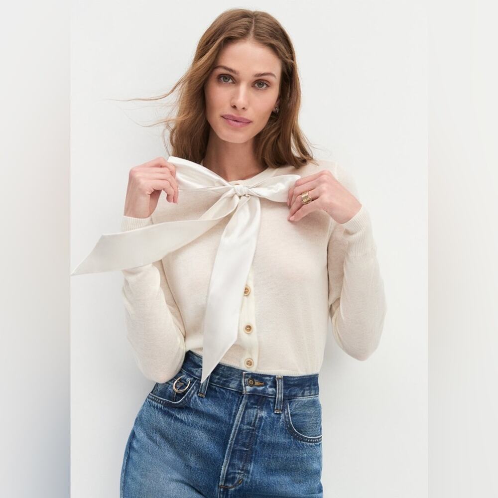 Favorite Daughter The Take A Bow Cardigan in Ivory XS